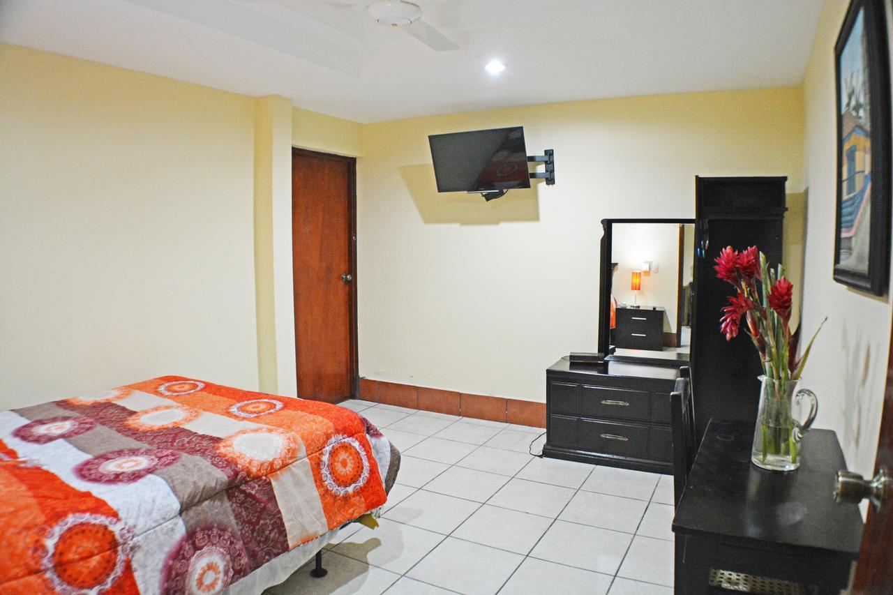 Hotel Plaza Cosiguina Chinandega Eksteriør bilde